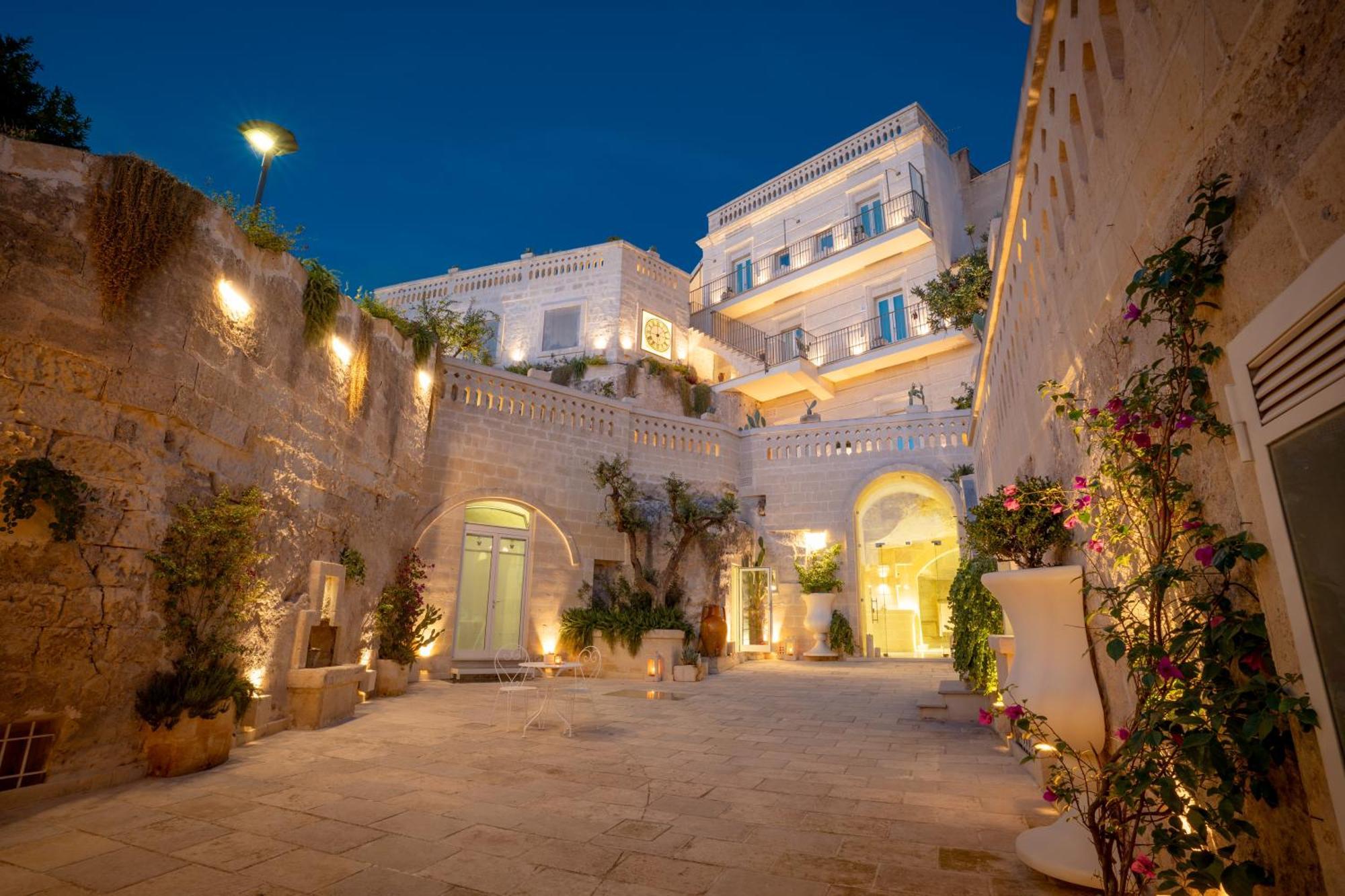 Tufo Bianco Relais Bed & Breakfast Massafra Bagian luar foto