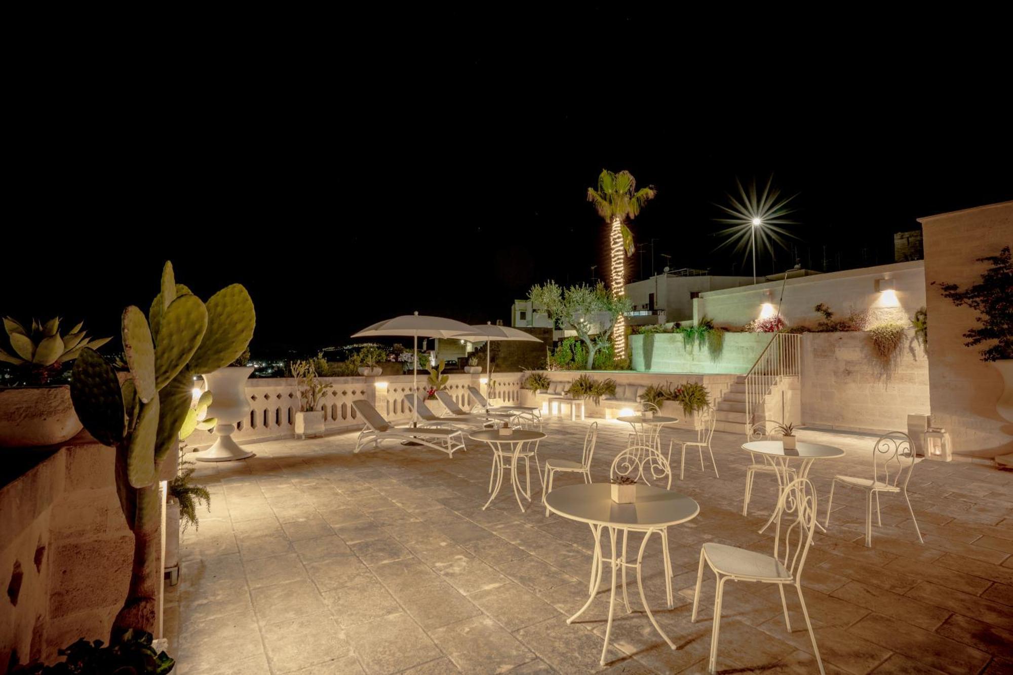 Tufo Bianco Relais Bed & Breakfast Massafra Bagian luar foto